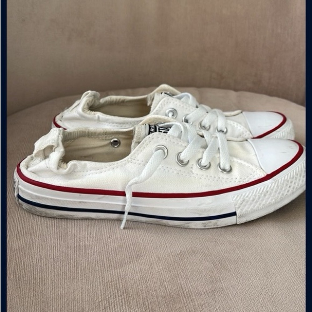 Women’s converse all stars size 5.5